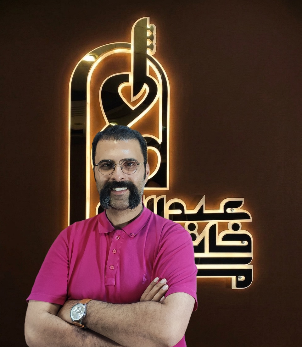 جناب آقای امیر دانشور